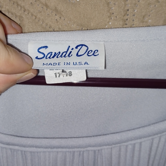 Dress - Picture 2 of 3